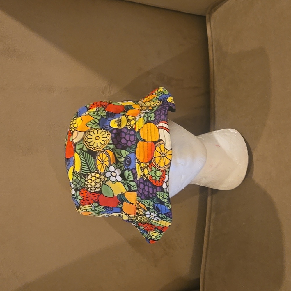 SOLD Unique bucket hat
